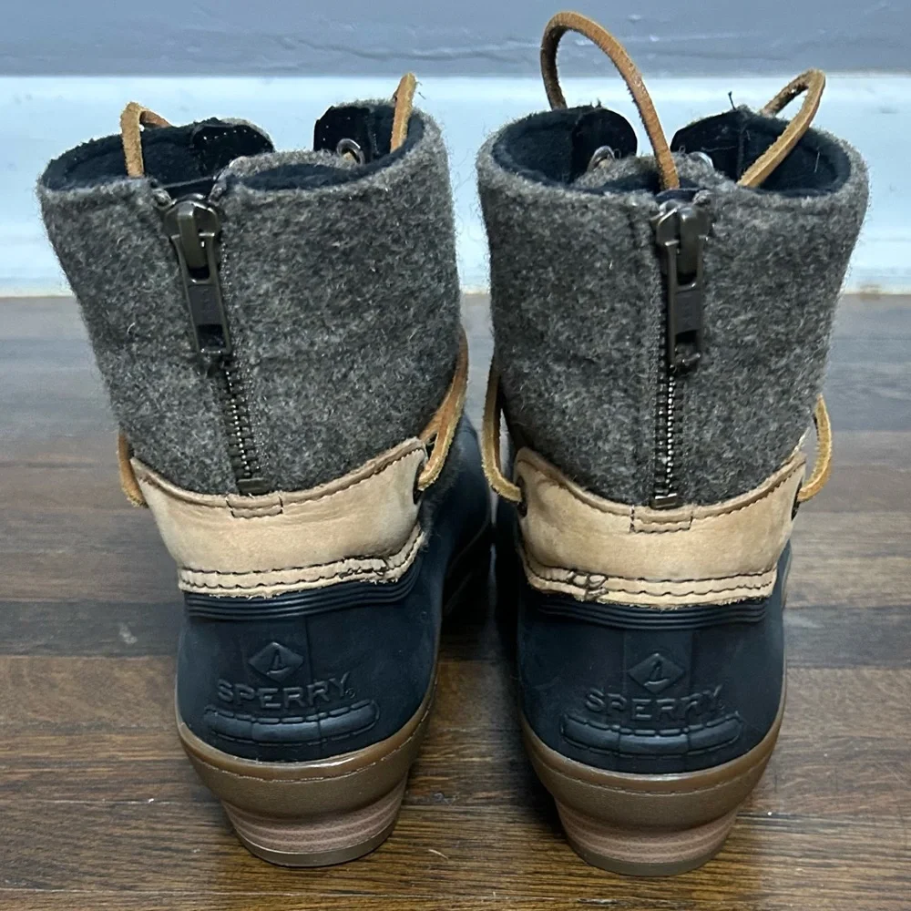 Sperry‎ women’s Brown and Black wool Duck Boots